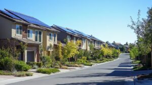 Comment obtenir les autorisations d&rsquo;urbanisme pour installer un kit solaire autoconsommation